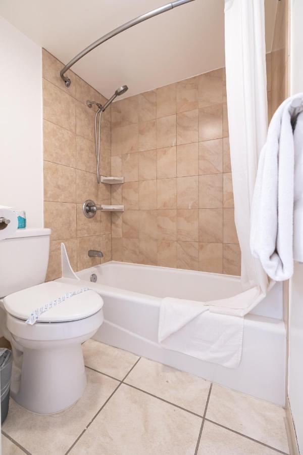 Waikiki Escapade Mountain Views Condo, Steps To Beach With Parking Perk Χονολουλού Εξωτερικό φωτογραφία