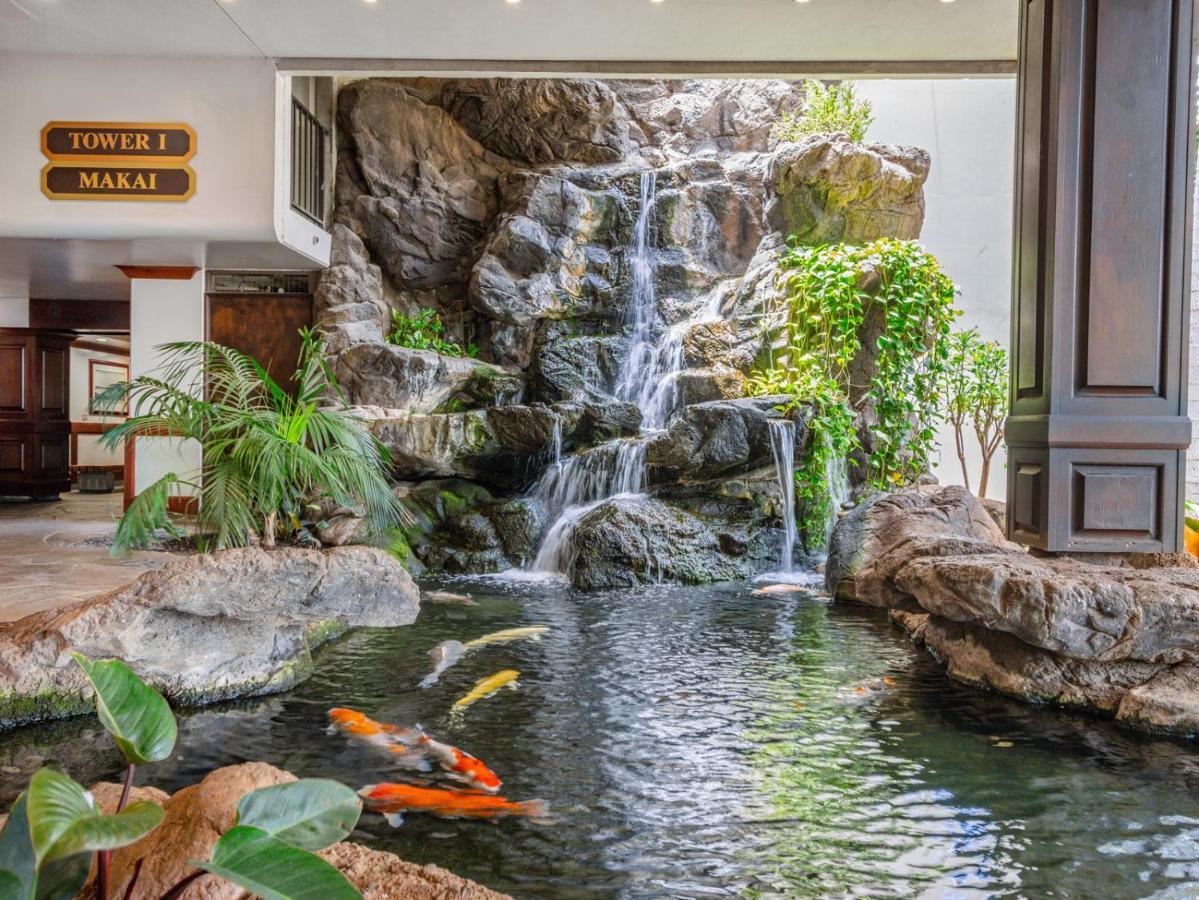 Waikiki Escapade Mountain Views Condo, Steps To Beach With Parking Perk Χονολουλού Εξωτερικό φωτογραφία