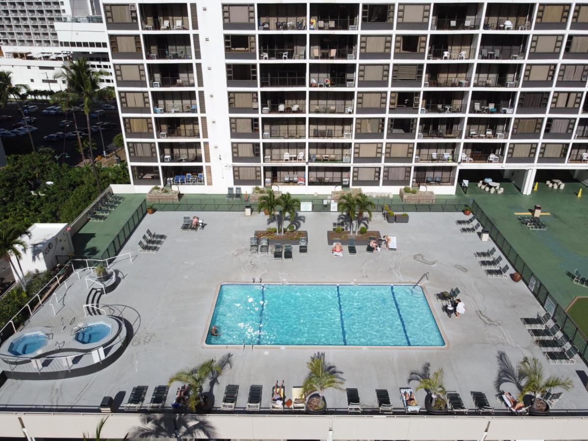 Waikiki Escapade Mountain Views Condo, Steps To Beach With Parking Perk Χονολουλού Εξωτερικό φωτογραφία
