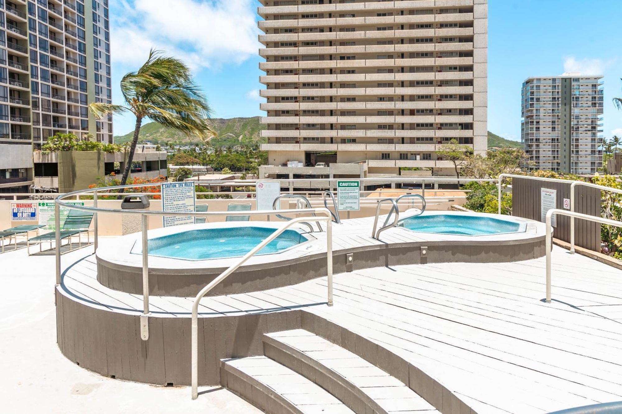 Waikiki Escapade Mountain Views Condo, Steps To Beach With Parking Perk Χονολουλού Εξωτερικό φωτογραφία